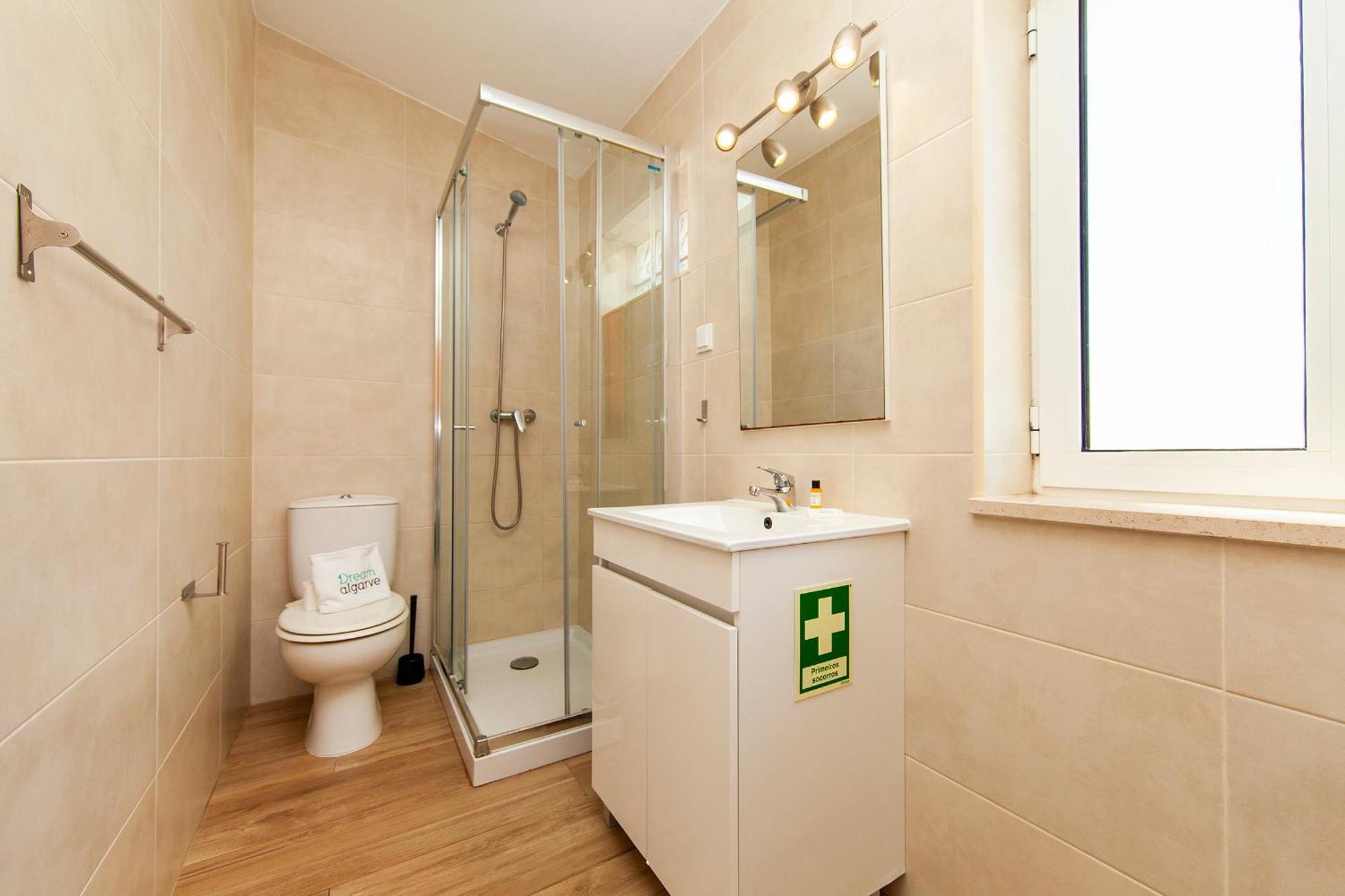 A38 - Rising Sun Top-Floor Flat Lagos Exterior photo